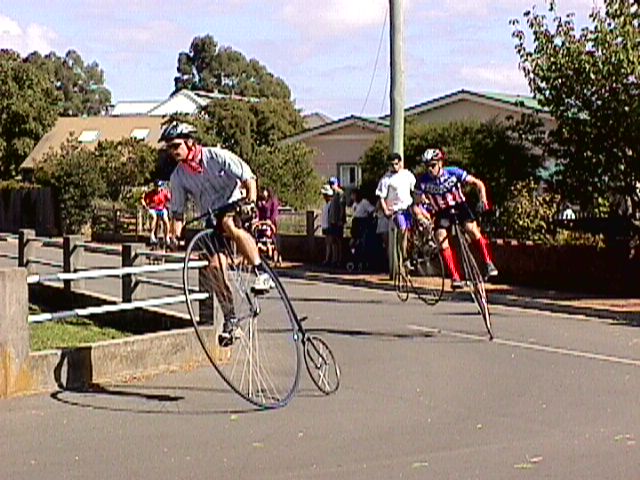 Pennyfarthing Racers